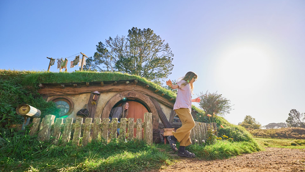 Hobbiton - Amber Jones
