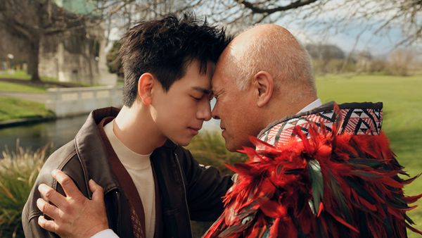 Li Xian meeting Dave Brennan, Waka on Avon